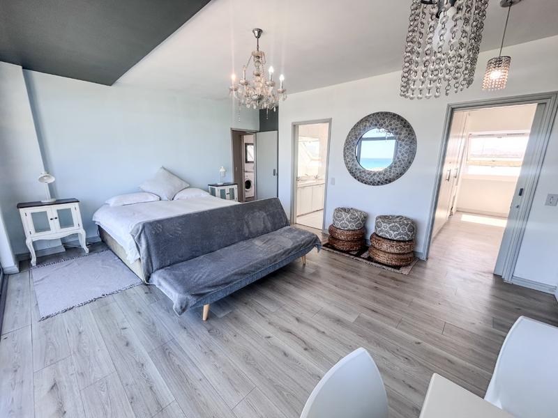 5 Bedroom Property for Sale in Dolphin Beach Western Cape